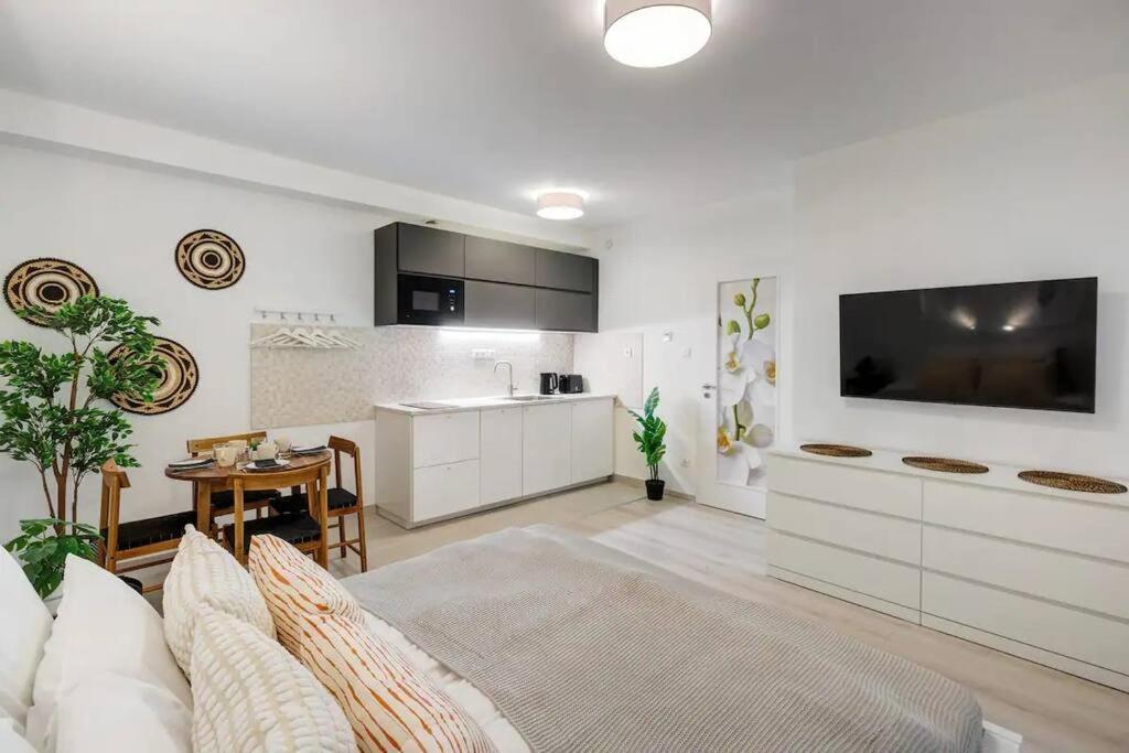 Terrace Vista-Modern 2Br Retreat Apartment Budapest Bagian luar foto